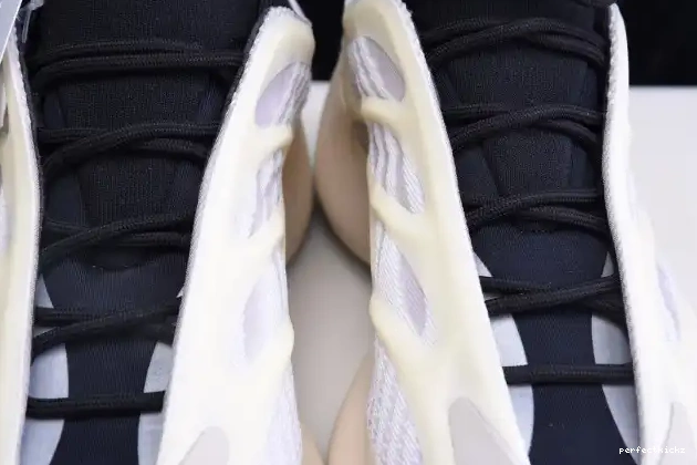 Boost 700 Yeezy Adidas V3 Azael FW4980 0626